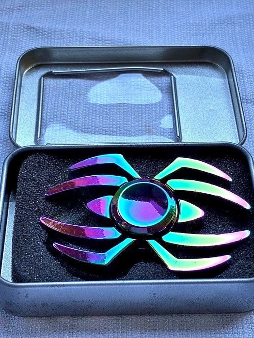 Iridescent Spider fidget spinner in Black & Multicolor